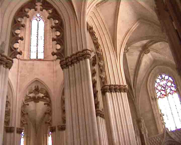 Lisbon tours. Here we are inside the pantheon and this the ceiling with french and english influences in its gothic style.