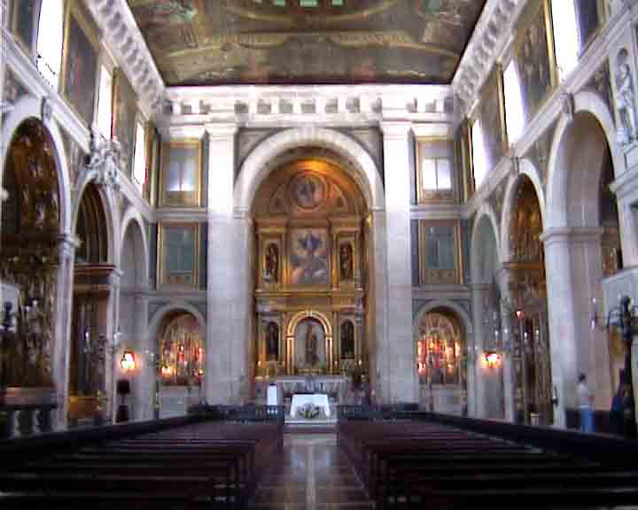 The wealth of marble and gilt wood-work in this church makes we wonder if we shouldn't spend a month doing Lisbon sightseeing tours.