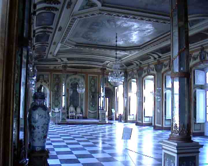 This was the room where the portuguese King and Queen used to receive the Ambassadors.