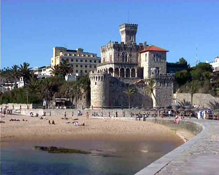 In Portugal, the best excursions in Lisbon guided tours. You have options like Estoril, Cascais, Sintra, Fatima, Obidos, Batalha, Evora, Coimbra, etc.