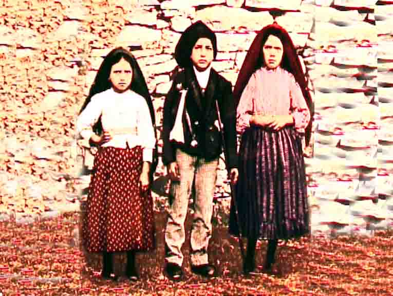 Fatima tours - These shepherds saw the apparition of Our Lady of Fatima in May, June, July, August, September and October of 1917.