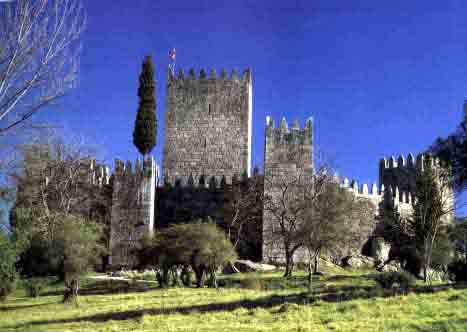Sightseeing tours of Oporto will take you to many excursions, in private tours or guided excursions.
