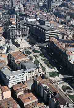 Oporto photos - one of the main Avenues in Oporto city