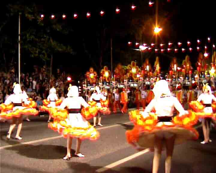 Lisbon dvd film - Lisbon girls are nice and men also dance well