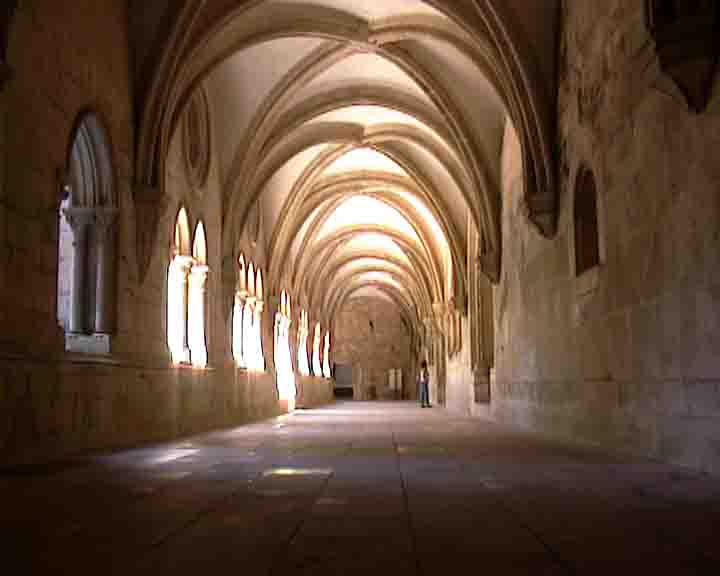 This was built during the reconquest period, when sometimes life was not bright but dark, with a light only at the end of the tunnel.