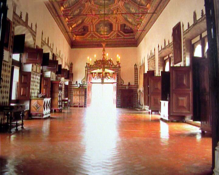 Portugal photos - big banquets were held in Sintra palace after the royal hunting. The best and cheapest guided sightseeing tours in Lisbon and many excursions&nbsp; in Portugal with Portuguese tour guides. Cheap prices for groups. Private tours.