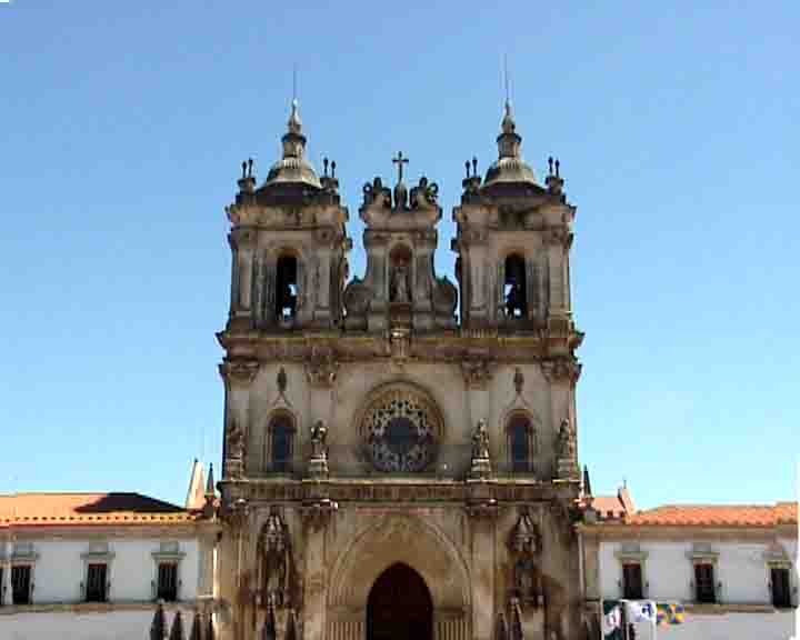 These bell-towers are a miracle of construction, they have no other support but the walls.