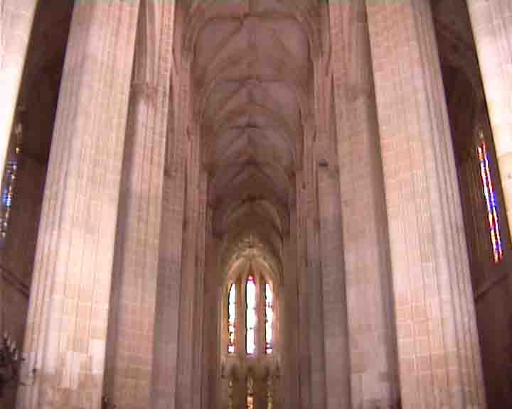 Portugal images - Batalha church is the highest in Portugal, 100 feet high, in gothic style.