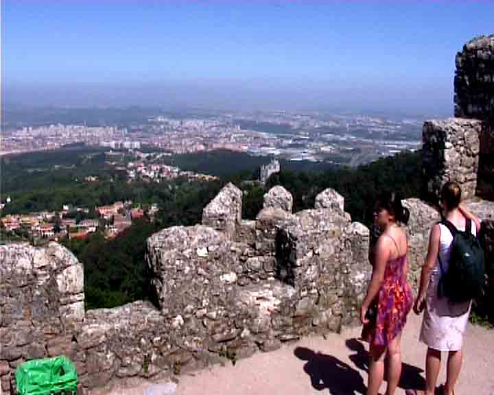 Tours of Portugal - The best excursions with portuguese tour guides. A long range tour in Portugal.
