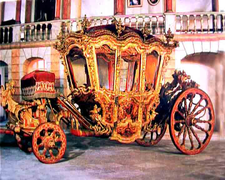 Les plus r�put�s mus�es, palais, �glises, plages et c�te de Lisbonne. Los m�s afamados palacios, iglesias, museos y playas. Tambi�n con Queluz y Mafra Cascais e Estoril.