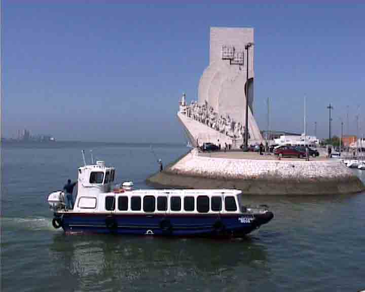 Come with us to Lisboa, Sintra, Estoril, Batalha, Nazare, Obidos, Coimbra and Algarve in the cheapest escorted vacations. 