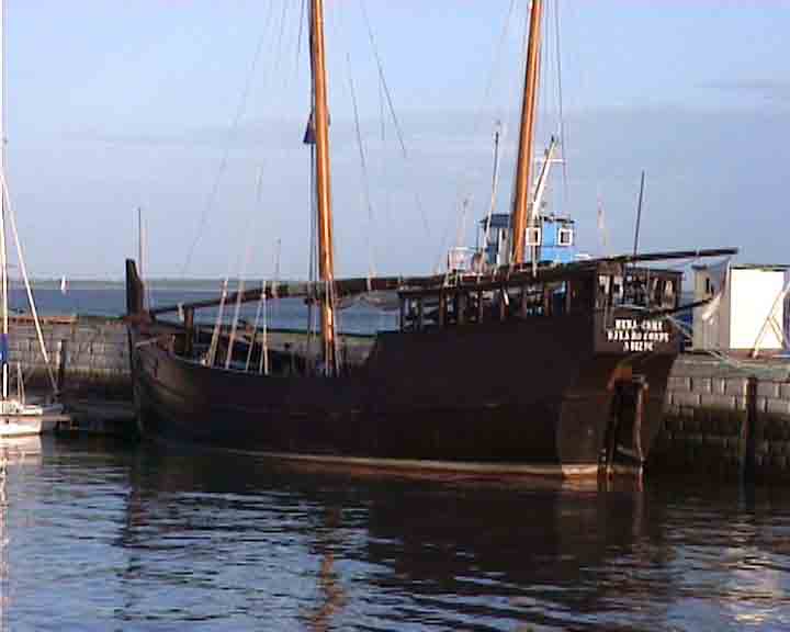 Hundreds of caravels arrived to Lisbon per day, in the past. This is the replica of a XVI century one that went to India.