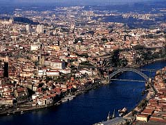 The best and cheapest guided sightseeing tours in Lisbon, Oporto and many excursions&nbsp; in Portugal with Portuguese tour guides. Cheap prices for groups. Hotels, Restaurants, shows. Private tours