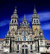 Oporto tours will show you the ancient monuments in private excursions or group excursions in Oporto.