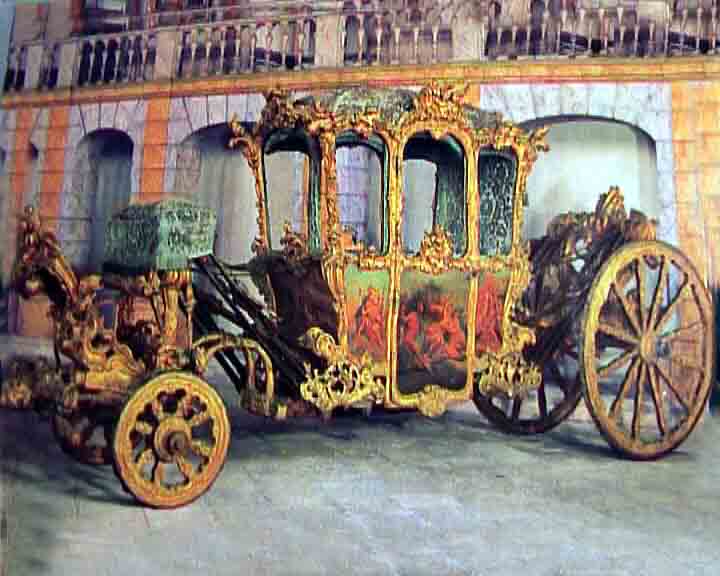 This was one of the many used by the portuguese princes and princesses for rides in the gardens of palaces.