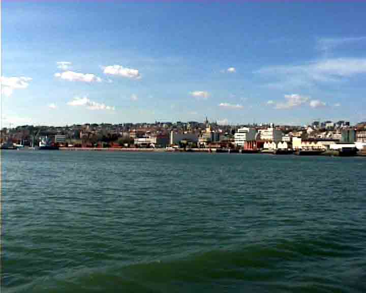 Portugal photographs - on the enormous estuary of Lisbon we can enjoy a nice promenade by ferry-boat