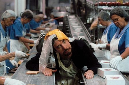 Tom Green, of major motion, um, picture "Freddy Got Fingered," is a WHITE peep!