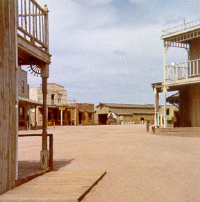 ApachelandStreet2_col.jpg