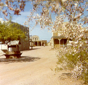 ApachelandStreet1_col.jpg
