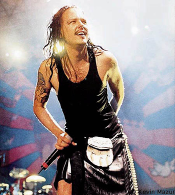 Look at that thigh....