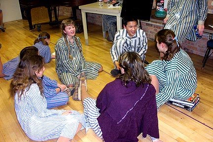 group3.jpg (84556 bytes)