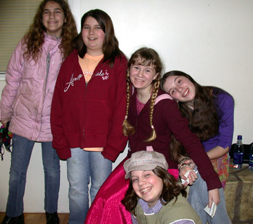 group4.jpg (99864 bytes)