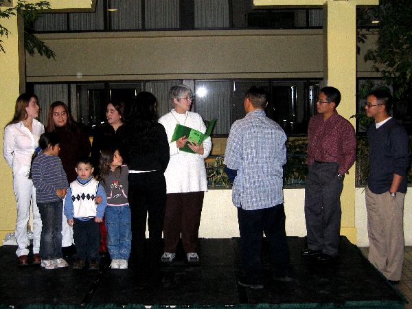 Rehearsal5.jpg, 65793 bytes, 1/18/2004