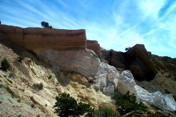 16RockFall.jpg, 60417 bytes, 5/28/02