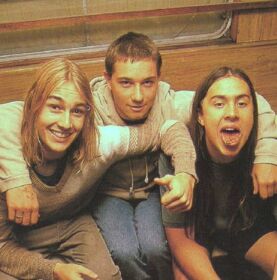 an EARLY pic of the guys! they are sooo adorable! look at daniel's innocent smile!
