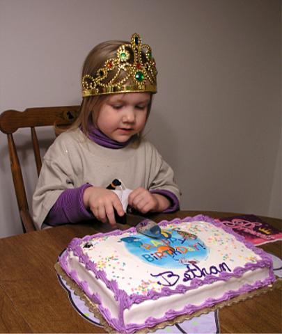Bethan cuts her own cake!