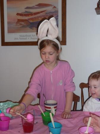 Bethan checking her colors