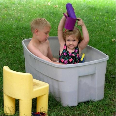 No pool, but a tub!