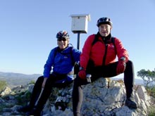El Josep Maria i Llu�s al cim del Puig d'�liga (465 m.)