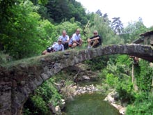 Els quatre integrants de la sortida al pont del Mol� de Bojons