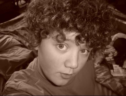 If you don't love Harry you're a sick wierd slug thingy.