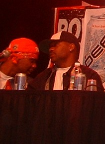 A little pow wow session between CEO Damon Dash and rapper Juelz Santana