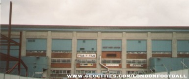 De West Stand gezien vanaf Green Street