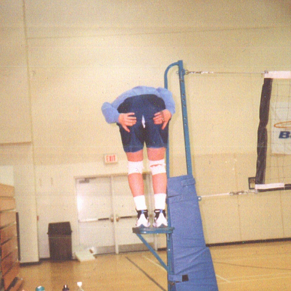 vball1.jpg (158600 bytes)