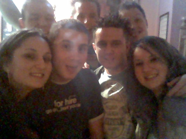 all of us 2gether...thas what i like to see :) the fullbrooks