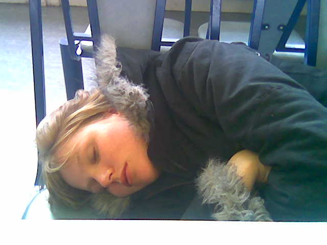 Hangover head, catchin 40 winks in canters