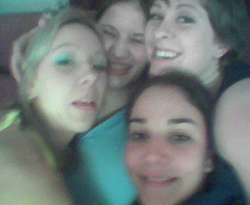 emmas about to sneeze guys.............ACHOOO