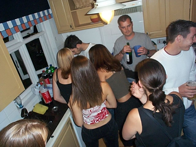 Chef B's Bangin Party!!...wonder wat JT's up 2?? ;)