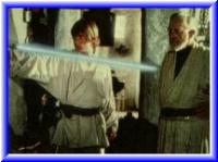 Obi-Wan cuando le entrega el lightsaber de Anakin Skywalker a su hijo Luke