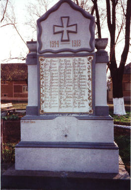 Kriegerdenkmal.jpg