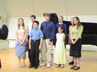 CraigerNicoleHonorsRecital1.jpg (18295 bytes)