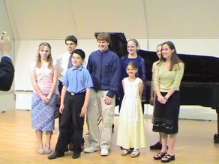 CraigerNicoleHonorsRecital2.jpg (18342 bytes)