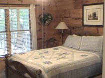 Vacation2003CabinBed (9715 bytes)
