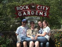 Vacation2003RockCityPicture (14642 bytes)
