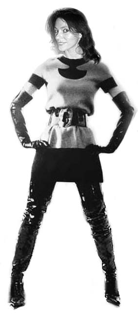 Sylvie en Pierre Cardin (sixties style) - cuissardes Versace (micro-minijupe influence Mary Quant)