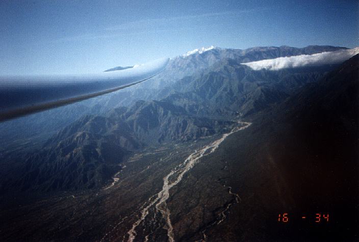 Nevado del Candado.jpg (39802 bytes)